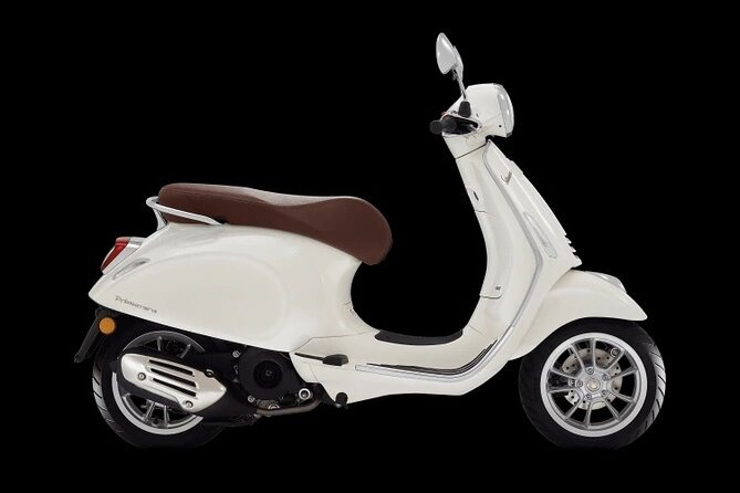 aequamoto-rent-a-scooter-vico-equense-piaggio-liberty-50cc